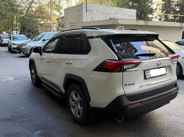 Toyota RAV4, 2.5 L, 2021 жазыңыз жыл, 16 800 km, Baku - Бағасы: 48 500 ₼ - Tunel.az