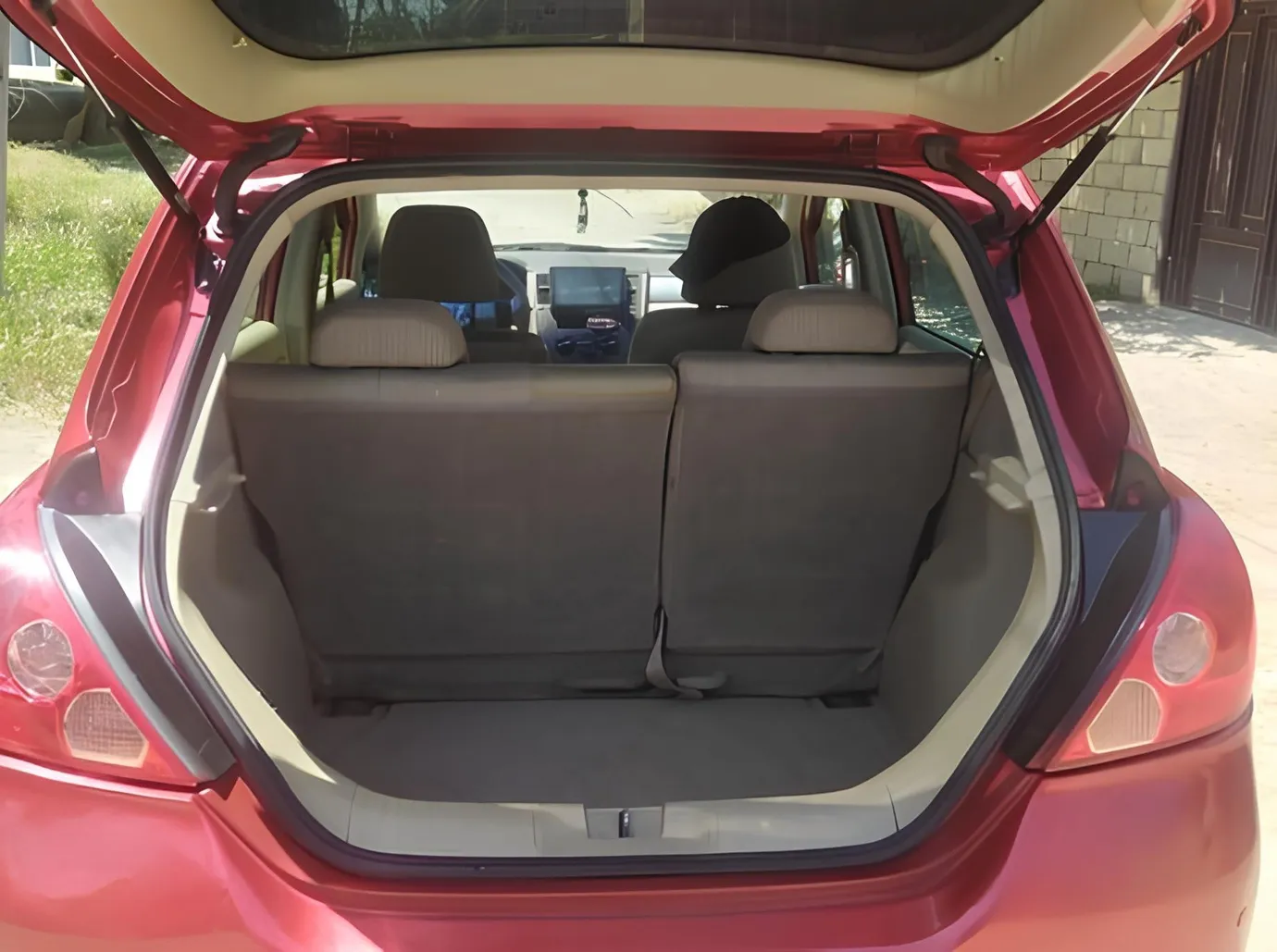 Nissan Tiida, 1.6 L, 2007 წელი, 302 200 km, Baku - ფასი: 8 500 ₼ - Tunel.az