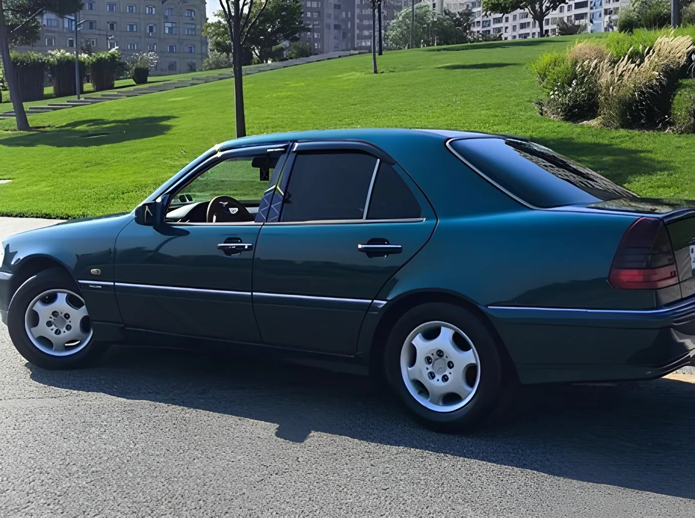 Mercedes C 180, 1.8 L, 1997 жазыңыз жыл, 388 000 km, Baku - Бағасы: 10 500 ₼ - Tunel.az