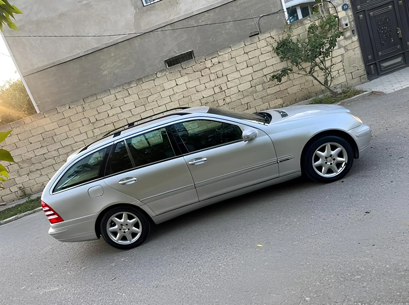 Mercedes C 200, 2.0 L, 2001 year, 237 645 km, Baku - Price: 11 800 ₼ - Tunel.az