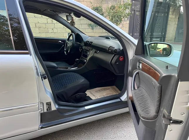 Mercedes C 200, 2.0 L, 2001 year, 237 645 km, Baku - Price: 11 800 ₼ - Tunel.az