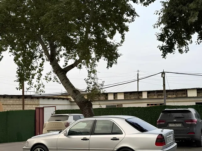 Mercedes C 200, 2.0 L, 2000 year, 300 000 km, Khachmaz - Price: 11 900 ₼ - Tunel.az