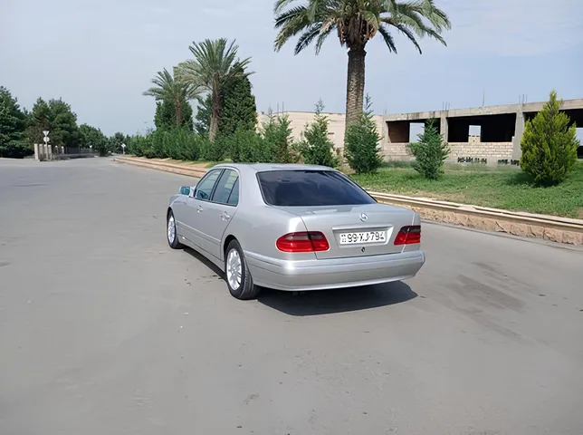 Mercedes E 240, 2.4 L, 1999 سنة, 406 639 km, Ganja - السعر: 13 300 ₼ - Tunel.az