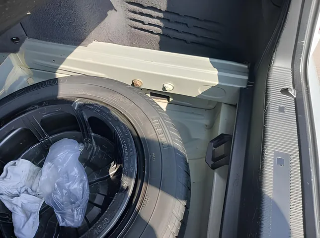 Mercedes E 240, 2.4 L, 1999 سنة, 406 639 km, Ganja - السعر: 13 300 ₼ - Tunel.az