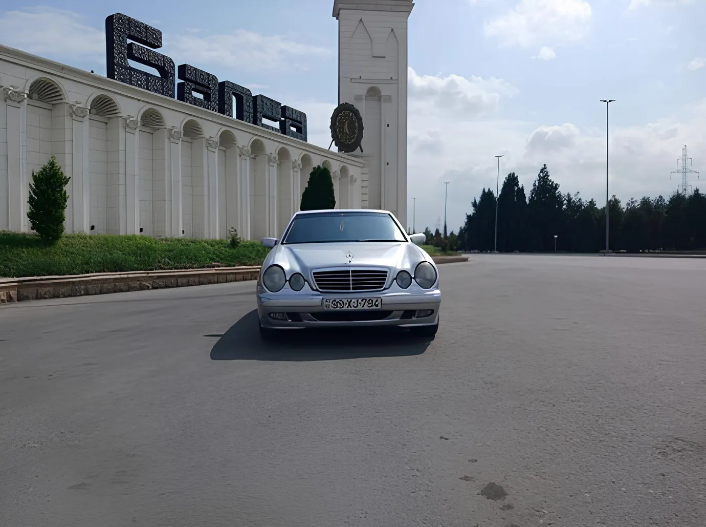 Mercedes E 240, 2.4 L, 1999 سنة, 406 639 km, Ganja - السعر: 13 300 ₼ - Tunel.az