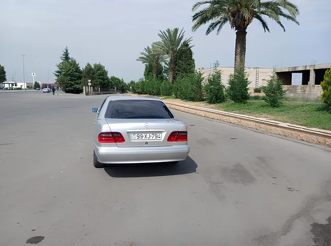 Mercedes E 240, 2.4 L, 1999 سنة, 406 639 km, Ganja - السعر: 13 300 ₼ - Tunel.az