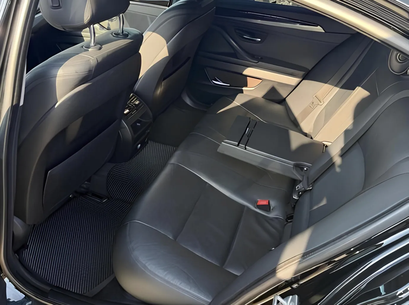 BMW 528, 2.0 L, 2014 год, 372 000 km, Баку - Цена: 25 500 ₼ - Tunel.az