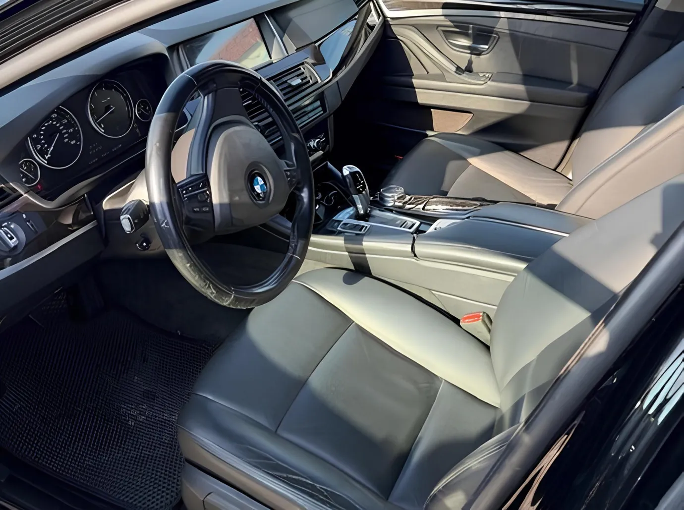 BMW 528, 2.0 L, 2014 год, 372 000 km, Баку - Цена: 25 500 ₼ - Tunel.az