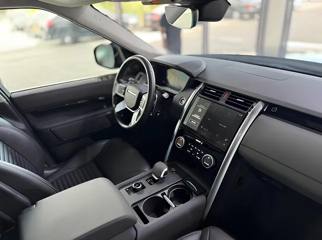 Land Rover Discovery, 2.0 L, 2021 year, 66 666 km, Baku - Price: 68 500 ₼ - Tunel.az