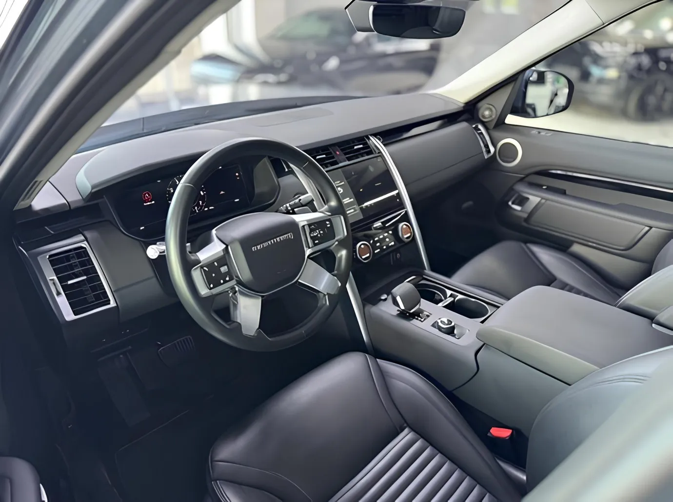 Land Rover Discovery, 2.0 L, 2021 year, 66 666 km, Baku - Price: 68 500 ₼ - Tunel.az