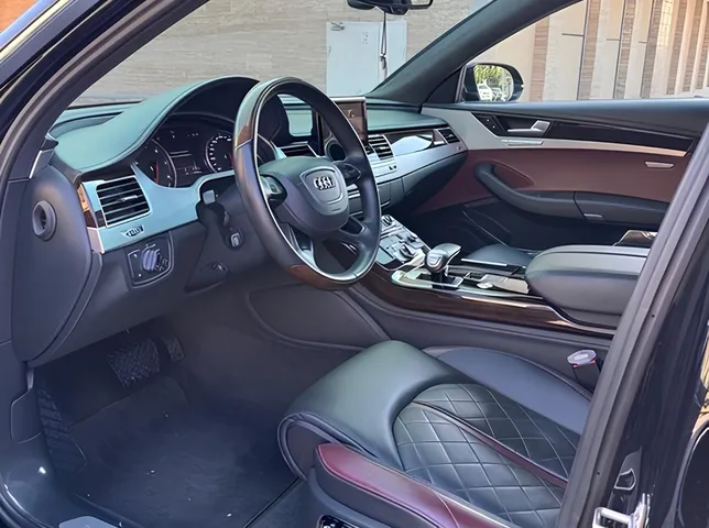 Audi A8, 4.0 L, 2014 год, 93 000 km, Баку - Цена: 48 500 ₼ - Tunel.az