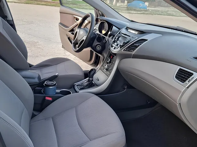 Hyundai Elantra, 1.8 L, 2015 год, 224 000 km, Баку - Цена: 16 900 ₼ - Tunel.az