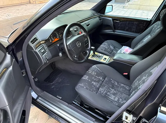 Mercedes E 240, 2.4 L, 1998 year, 382 541 km, Ganja - Price: 12 600 ₼ - Tunel.az