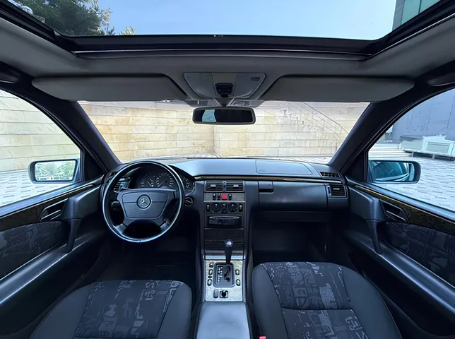 Mercedes E 240, 2.4 L, 1998 year, 382 541 km, Ganja - Price: 12 600 ₼ - Tunel.az