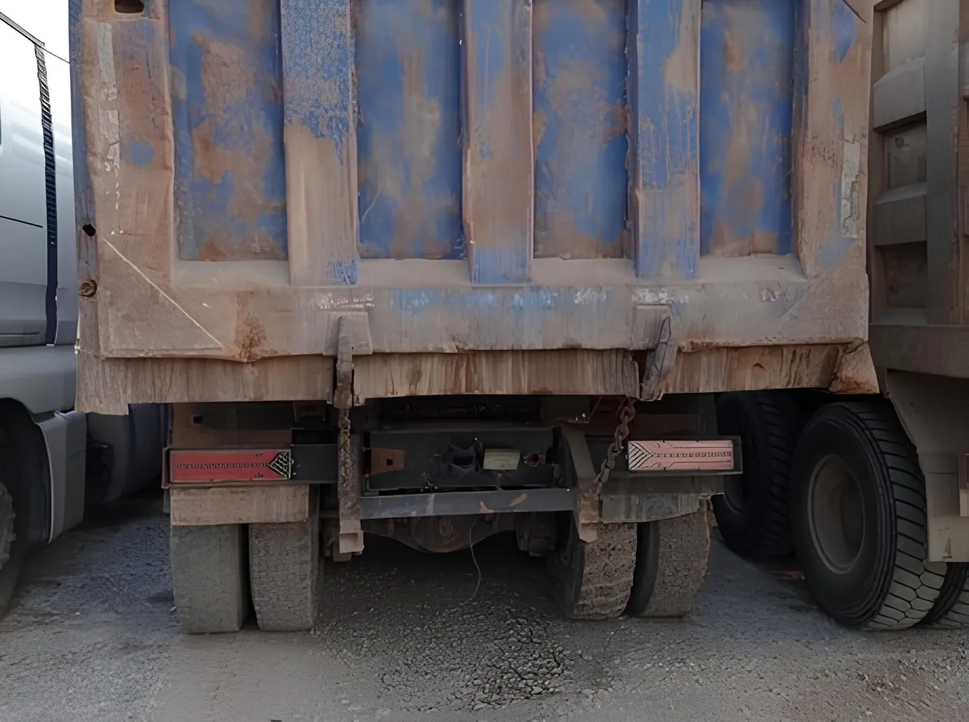 Shacman F3000, 10.0 L, 2013 year, 326 000 km, Baku - Price: 25 000 ₼ - Tunel.az