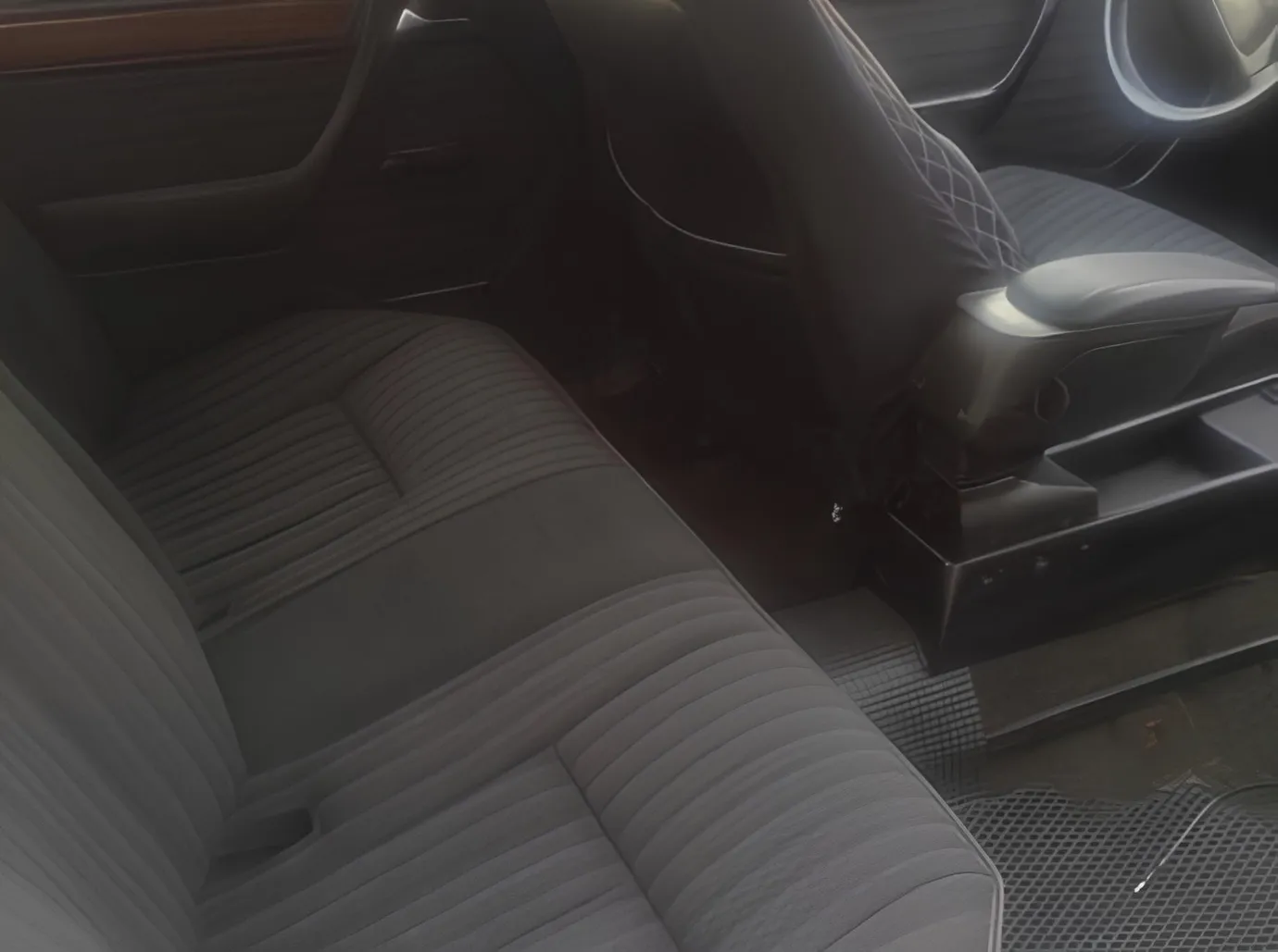 Mercedes 230 E, 2.3 L, 1992 i̇l, 350 000 km, Gəncə - Qiymət: 4 500 ₼ - Tunel.az