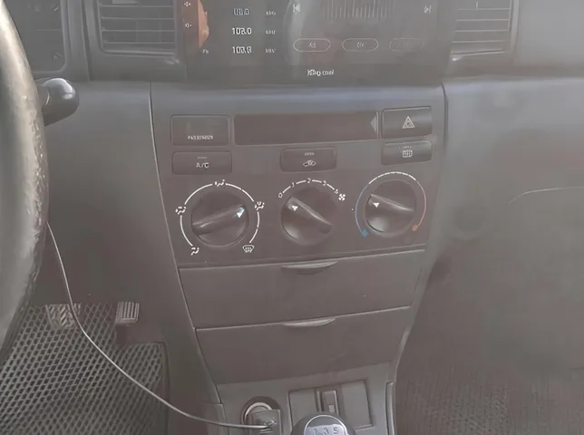 Toyota Corolla, 1.4 L, 2006 i̇l, 244 177 km, Bakı - Qiymət: 13 200 ₼ - Tunel.az