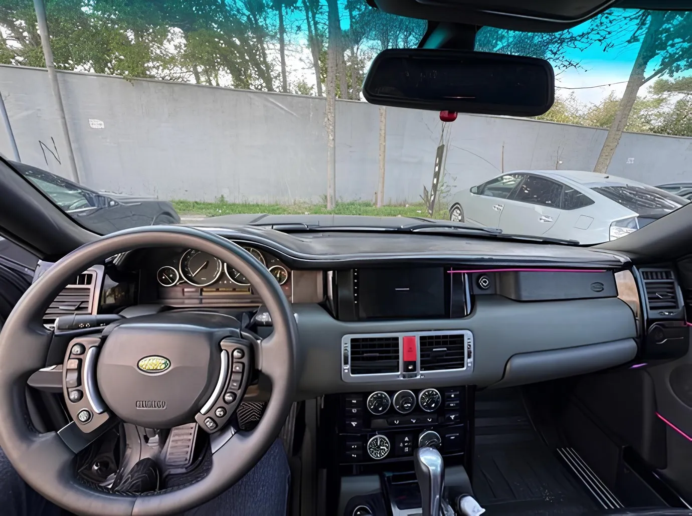 Land Rover Range Rover, 4.4 L, 2004 year, 332 122 km, Baku - Price: 18 400 ₼ - Tunel.az