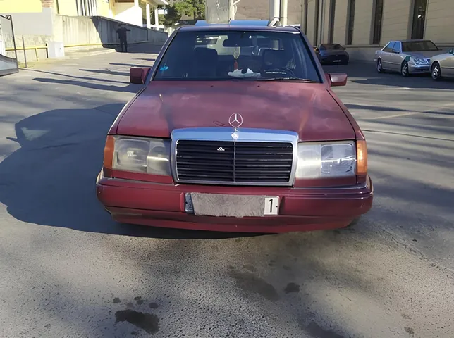 Mercedes 250 D, 2.5 L, 1991 year, 370 000 km, Shaki - Price: 5 200 ₼ - Tunel.az