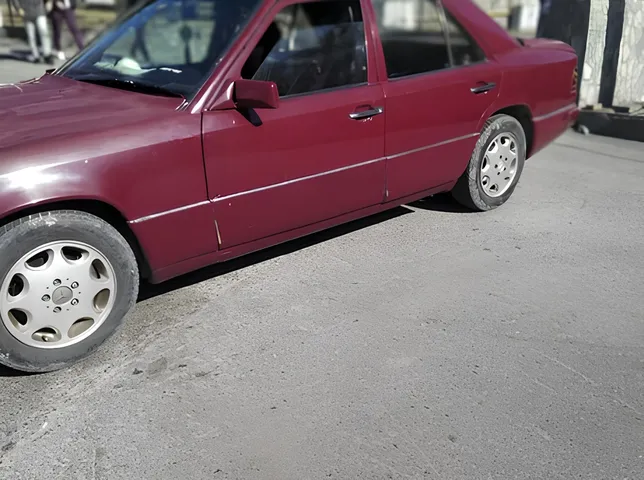 Mercedes 250 D, 2.5 L, 1991 year, 370 000 km, Shaki - Price: 5 200 ₼ - Tunel.az