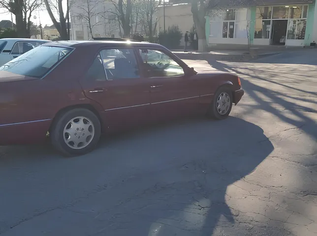 Mercedes 250 D, 2.5 L, 1991 year, 370 000 km, Shaki - Price: 5 200 ₼ - Tunel.az