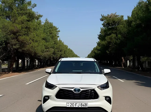 Toyota Highlander, 2.5 L, 2023 жазыңыз жыл, 44 000 km, Ganja - Бағасы: 63 000 ₼ - Tunel.az