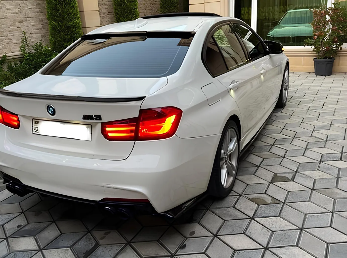BMW 328, 2.0 L, 2015 год, 229 000 km, Баку - Цена: 21 400 ₼ - Tunel.az