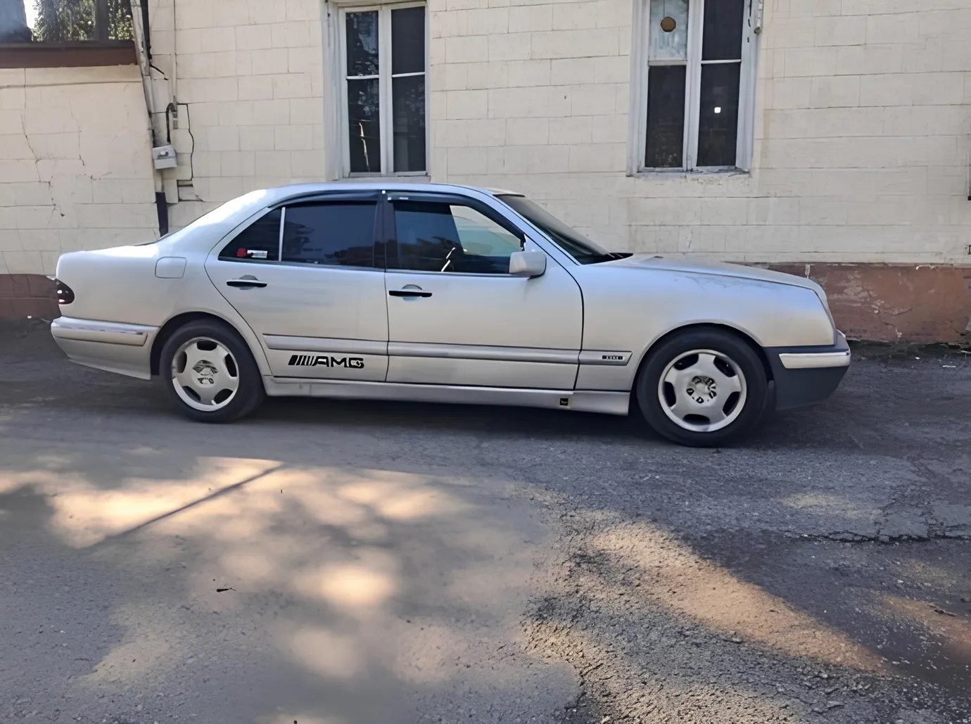 Mercedes E 250, 2.5 L, 1996 year, 382 000 km, Gazakh - Price: 5 300 ₼ - Tunel.az