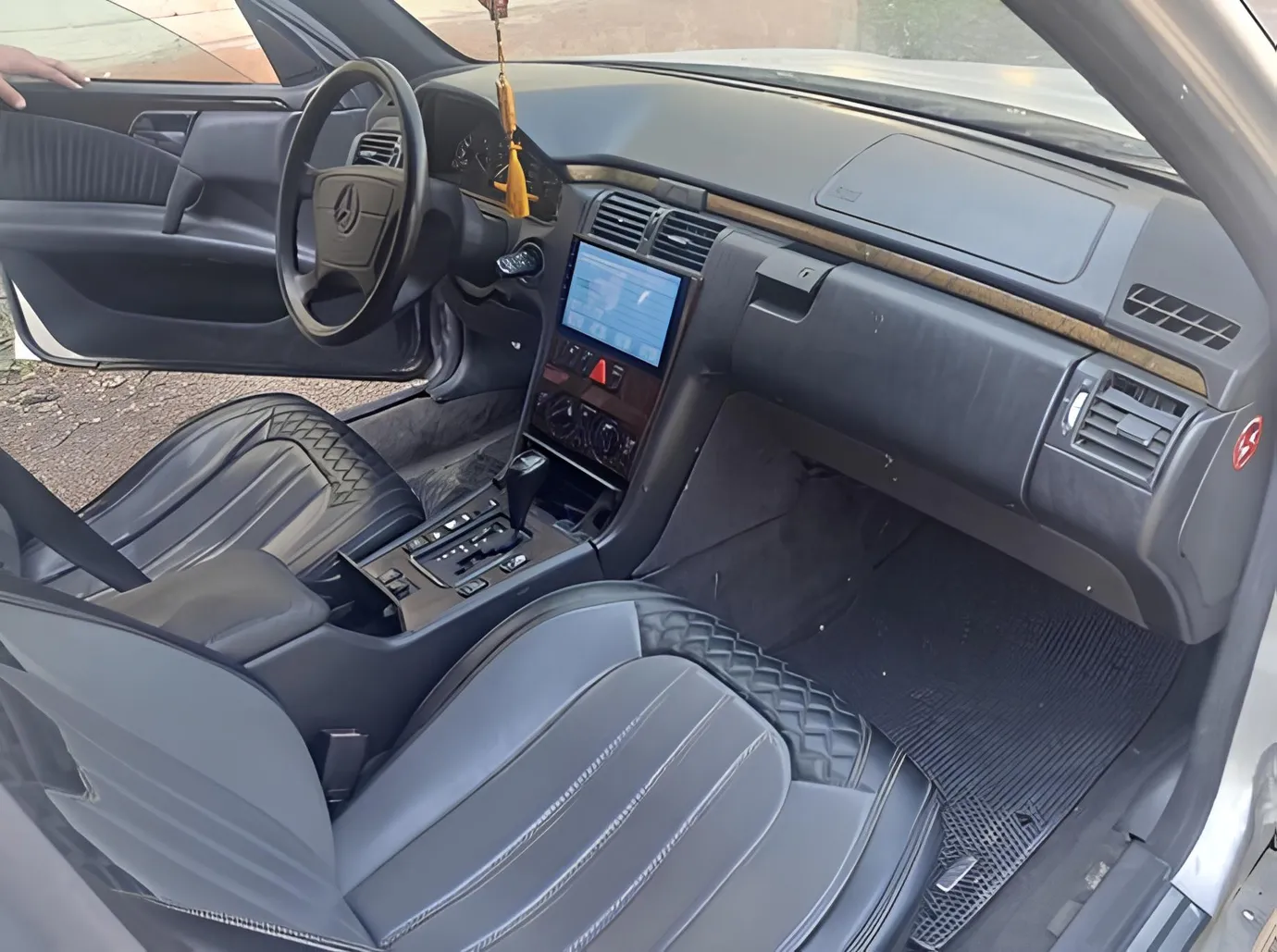 Mercedes E 250, 2.5 L, 1996 year, 382 000 km, Gazakh - Price: 5 300 ₼ - Tunel.az