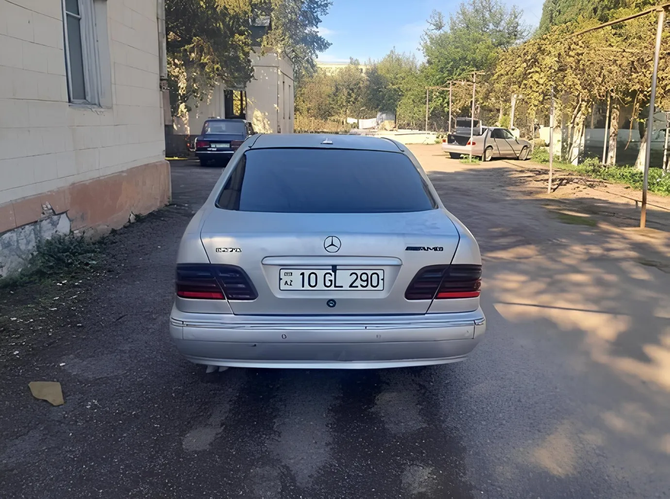 Mercedes E 250, 2.5 L, 1996 year, 382 000 km, Gazakh - Price: 5 300 ₼ - Tunel.az