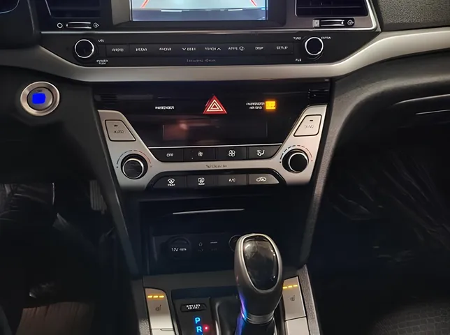 Hyundai Elantra, 2.0 L, 2017 i̇l, 96 000 km, Bakı - Qiymət: 22 000 ₼ - Tunel.az