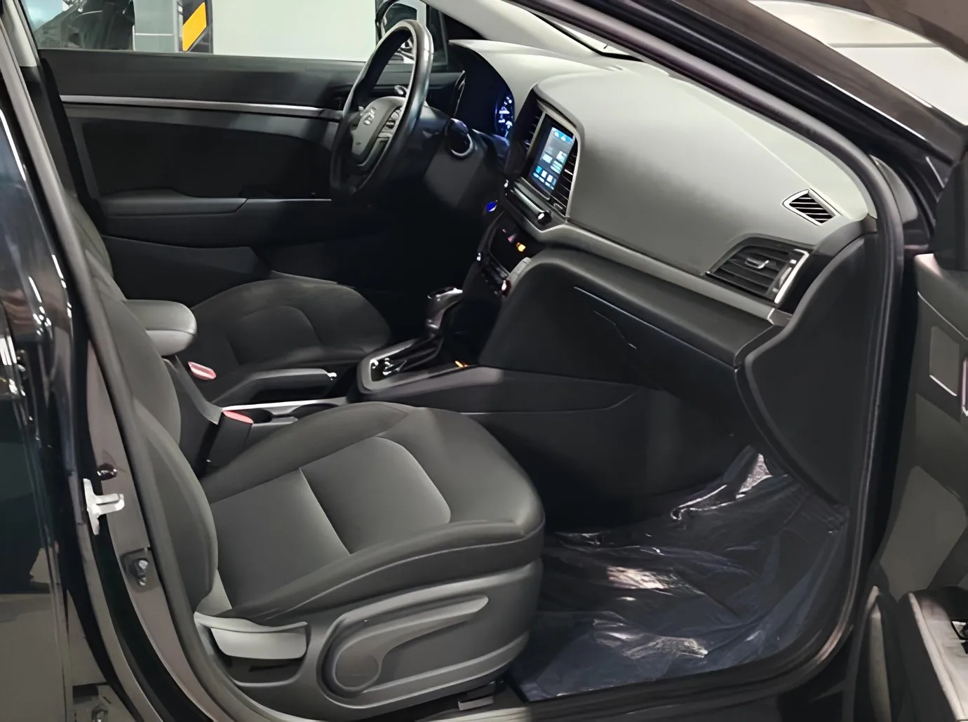Hyundai Elantra, 2.0 L, 2017 i̇l, 96 000 km, Bakı - Qiymət: 22 000 ₼ - Tunel.az