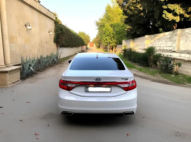Hyundai Grandeur, 2.2 L, 2016 i̇l, 220 425 km, Bakı - Qiymət: 24 400 ₼ - Tunel.az