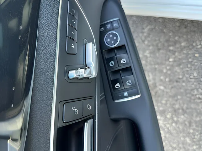 Mercedes E 220, 2.1 L, 2014 год, 166 000 km, Баку - Цена: 28 000 ₼ - Tunel.az
