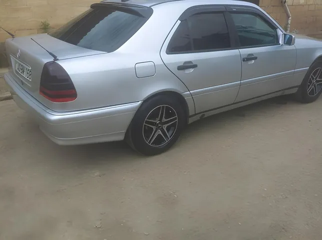 Mercedes E 200, 2.0 L, 1994 жыл, 464 531 km, Khachmaz - Баасы: 7 800 ₼ - Tunel.az