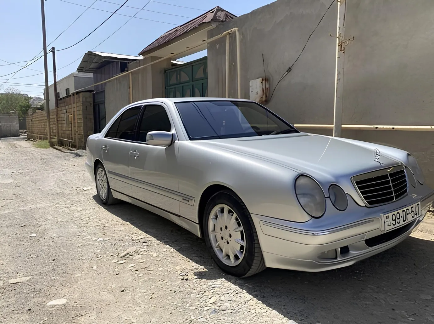 Mercedes E 220, 2.2 L, 2000 i̇l, 496 000 km, Bakı - Qiymət: 15 900 ₼ - Tunel.az