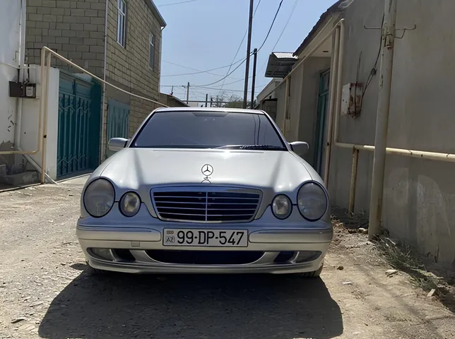 Mercedes E 220, 2.2 L, 2000 i̇l, 496 000 km, Bakı - Qiymət: 15 900 ₼ - Tunel.az