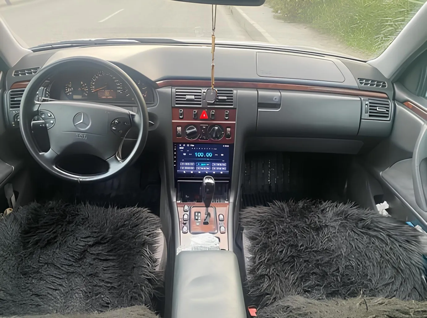 Mercedes E 220, 2.2 L, 2000 i̇l, 496 000 km, Bakı - Qiymət: 15 900 ₼ - Tunel.az