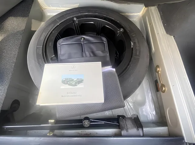 Mercedes E 220, 2.2 L, 2000 i̇l, 496 000 km, Bakı - Qiymət: 15 900 ₼ - Tunel.az