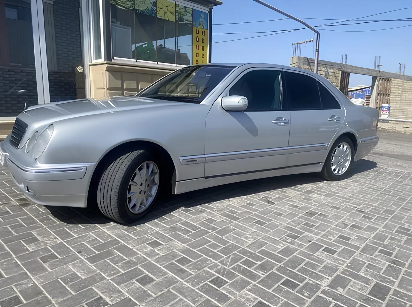 Mercedes E 220, 2.2 L, 2000 i̇l, 496 000 km, Bakı - Qiymət: 15 900 ₼ - Tunel.az