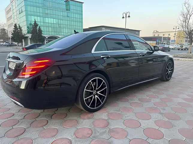 Mercedes S 500, 4.7 L, 2014 год, 180 000 km, Баку - Цена: 60 000 ₼ - Tunel.az