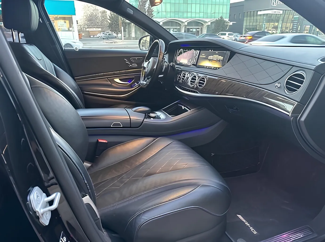 Mercedes S 500, 4.7 L, 2014 год, 180 000 km, Баку - Цена: 60 000 ₼ - Tunel.az