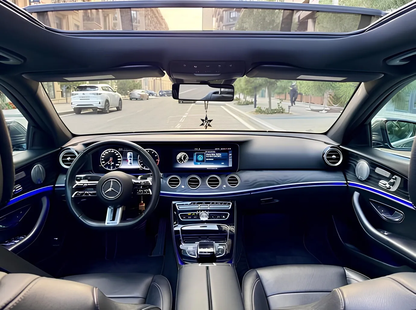 Mercedes E 300, 2.0 L, 2017 i̇l, 198 000 km, Bakı - Qiymət: 48 200 ₼ - Tunel.az