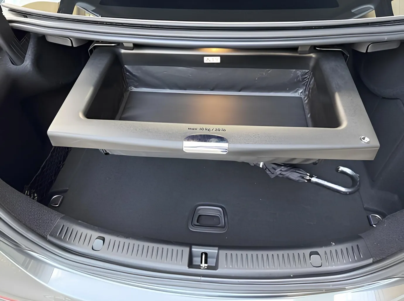 Mercedes E 300, 2.0 L, 2017 i̇l, 198 000 km, Bakı - Qiymət: 48 200 ₼ - Tunel.az