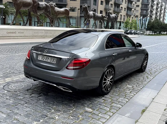 Mercedes E 300, 2.0 L, 2017 i̇l, 198 000 km, Bakı - Qiymət: 48 200 ₼ - Tunel.az