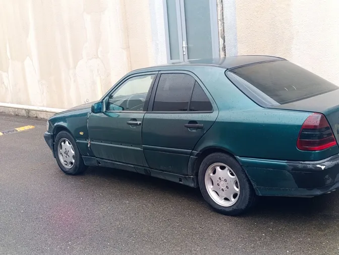 Mercedes C 250, 0.25 L, 1998 год, 800 000 km, Баку - Цена: 5 000 ₼ - Tunel.az