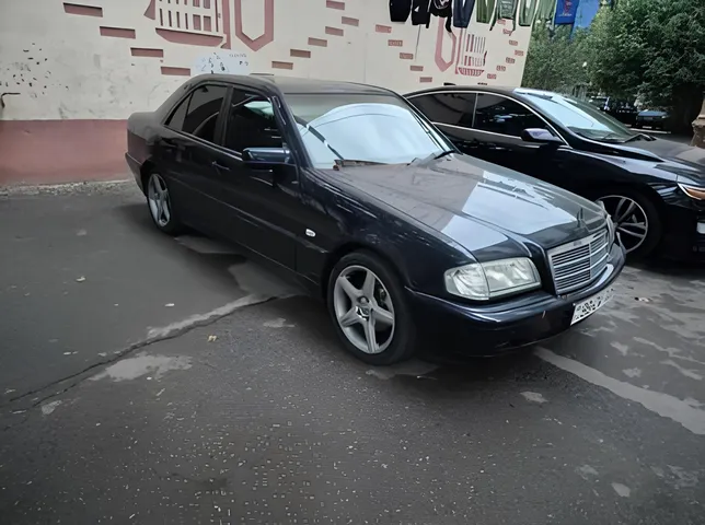 Mercedes C 240, 2.4 L, 1999 سنة, 350 000 km, Mingachevir - السعر: 12 500 ₼ - Tunel.az