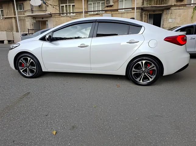 Kia Cerato, 2.0 L, 2013 i̇l, 159 300 km, Bakı - Qiymət: 23 700 ₼ - Tunel.az
