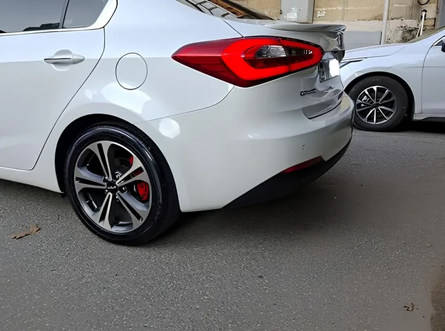 Kia Cerato, 2.0 L, 2013 i̇l, 159 300 km, Bakı - Qiymət: 23 700 ₼ - Tunel.az