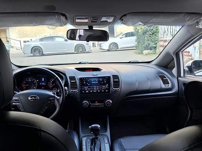 Kia Cerato, 2.0 L, 2013 i̇l, 159 300 km, Bakı - Qiymət: 23 700 ₼ - Tunel.az